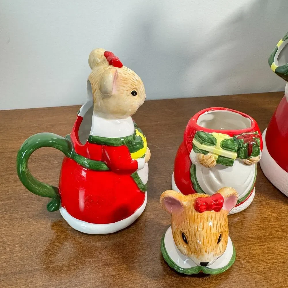Vintage Christmas Teapot with Cream and Sugar Set QVC Taiwan